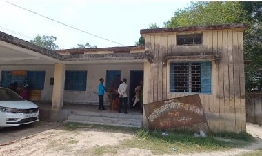 बाल विकास परियोजना कार्यालय बिरनो हुआ जर्जर