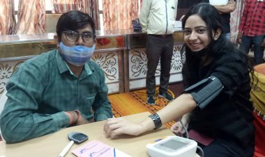 नोएडा: निशुल्क थैलेसीमिया माइनर टेस्ट जांच शिविर का हुआ आयोजन