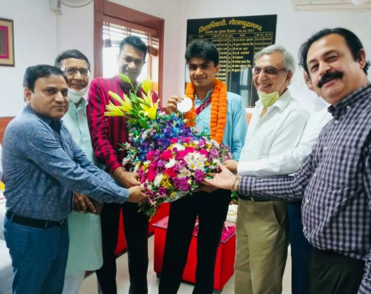 एनईए पदाधिकारियों ने दी डीएम सुहास एल.वाई. को देश का नाम रोशन करने के लिए बधाई