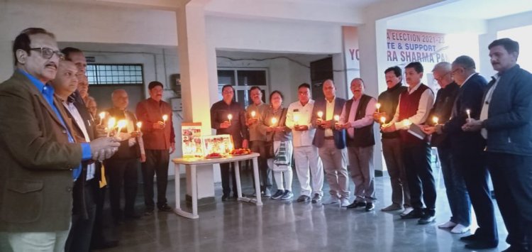 सीडीएस दिवंगत बिपिन रावत, उनकी पत्नी व 11 बहादुर अधिकारियों को दी श्रद्धांजलि