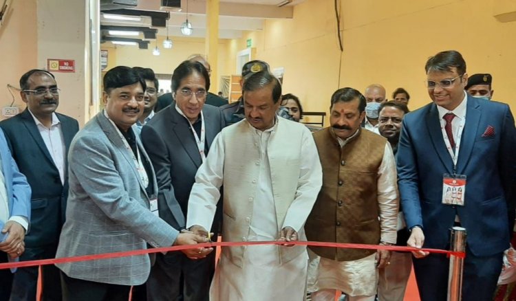 GARMENT SHOW OF INDIA is being held in EXpo Centre Sector 62 NOIDA Gautambudh Nagar, The City of Apparels