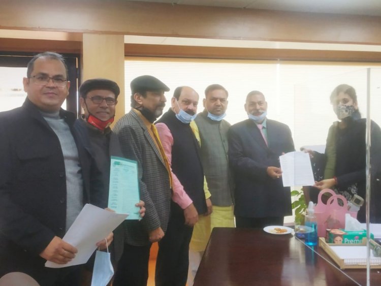 शहर की समस्याओं पर प्राधिकरण सीईओ से  डीडीआरडब्लूए टीम ने की चर्चा