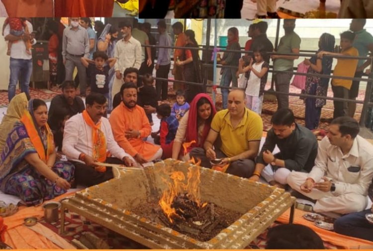 शनि अमावस्या पर तेलाभिषेक, श्रृंगार, हवन, भंडारे व भजन का हुआ आयोजन