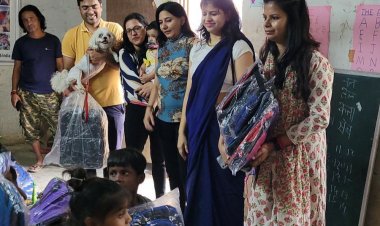 ईएमसीटी की ज्ञान शाला में सर्वशिक्षा अभियान के तहत बच्चों को स्कूल बैग देखर किया गया प्रोत्साहित।