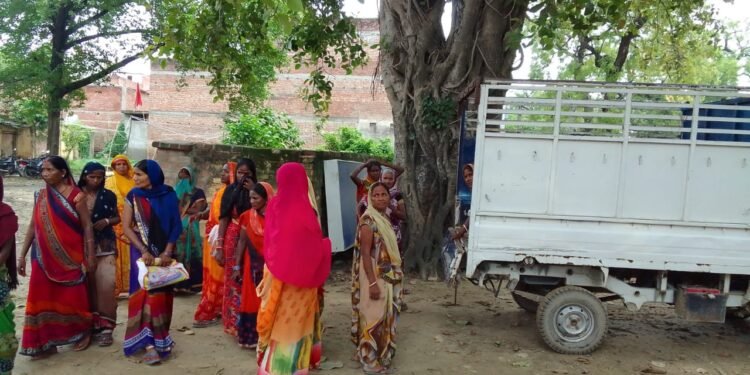 फर्राटा फैन पर उतरा कंरट, महिला की मौत