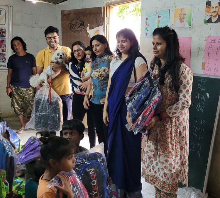 ईएमसीटी की ज्ञान शाला में सर्वशिक्षा अभियान के तहत बच्चों को स्कूल बैग देखर किया गया प्रोत्साहित।