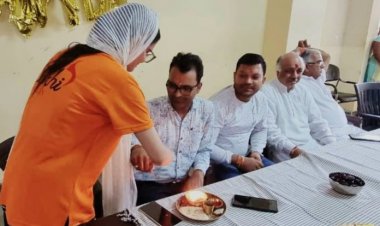 अपना घर आश्रम में उत्तर प्रदेश युवा व्यापार मंडल ने मनाया रक्षाबंधन पर्व