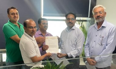 एक मूर्ति चौराहे बने अंडरपास नेफोमा ने जीएम प्रोजेक्ट को दिया ज्ञापन