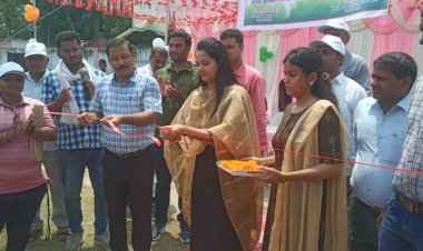 ग्रामीण खेलकूद प्रतियोगिता का जिला पंचायत अध्यक्ष ने फीता काटकर किया शुभारंभ