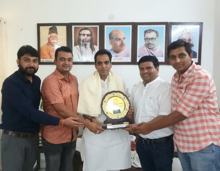 नॉएडा विधायक पंकज  सिंह को 'नोवरा राष्ट्रीय सम्मान' 