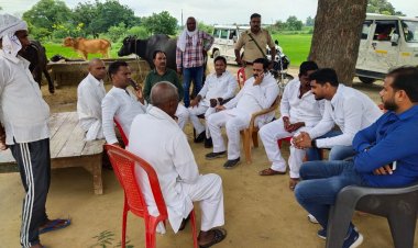 शोक संवेदना व्यक्त करने  पहुंचे एम एल सी