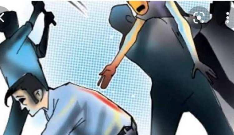 बदमाशों ने ओवरटेक कर के  मारी गोली, पति पत्नी घायल