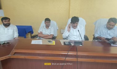 विकास भवन की समस्याओं को लेकर हुआ बैठक संपन्न
