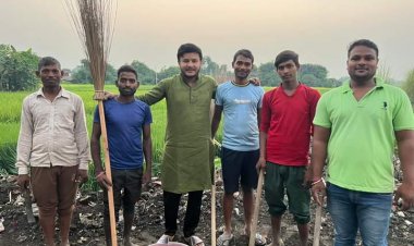 MBA करने के बाद उठा रहे गांव की टट्टी,  जाने किसने दिखाया आईना