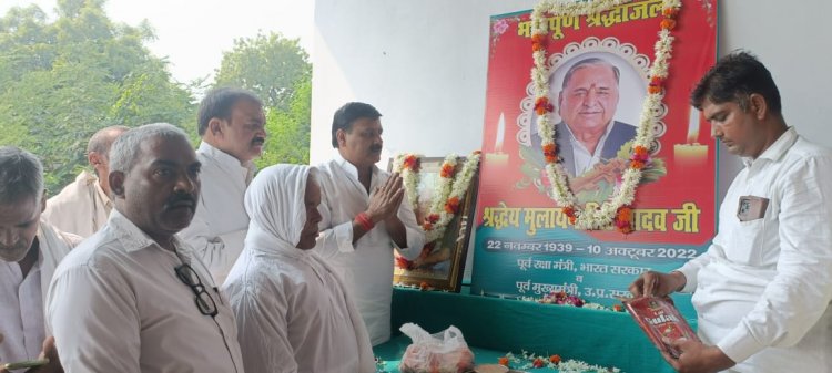 नेताजी हम सबके अभिभावक ,अब अधूरे कार्यों को करना होगा पूरा