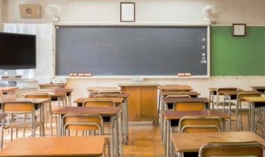 आप तो गुरूजी और बच्चों के क्लास- रूमों के ही 1300 करोड़ डकार गए   