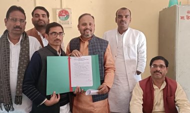 नगर पालिका बना नर्क पालिका, आवेदन कर बोले समाजवादी नेता