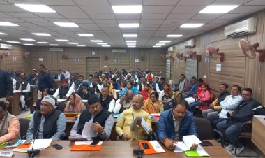 जिला पंचायत हाल रहा गर्म,  बैठक मे दगे तीर