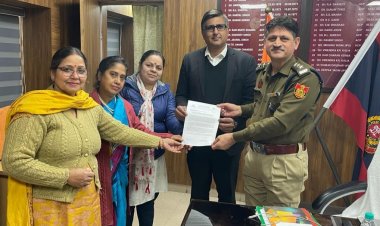 गणतंत्र दिवस पर राष्ट्रध्वज के होने वाला अपमान रोकने के लिए दिल्ली, एनसीआर तथा मथुरा में ज्ञापन दिया गया 