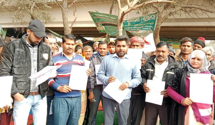 आवास के अधिकार को लेकर प्रधानमंत्री के नाम लिखो पत्र अभियान की हुई शुरुआत