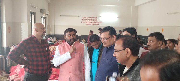 महिला चिकित्सालय में पसरा भ्रष्टाचार  होगा सत्याग्रह - दुर्गेश  