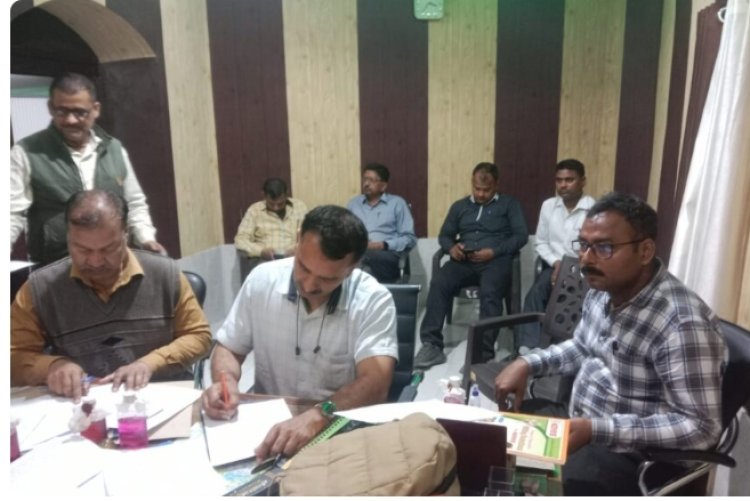 घुस लेते हुए रंगे हाथ लेखपाल गिरफ्तार, पैमाइश के नाम पर मांग रहा सात हजार