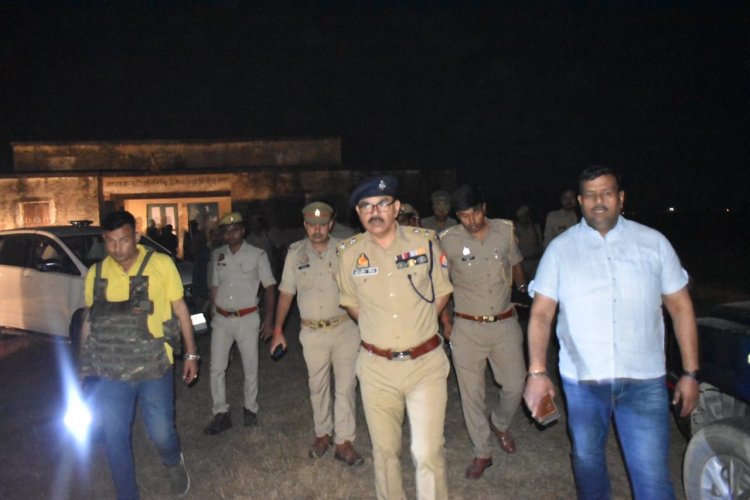 दुल्लहपुर पुलिस मुठभेङ मे चार पशु तस्कर गिरफ्तार, आठ गौ वंश बरामद