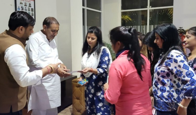 गौतम बुद्ध नगर विकास समिति के सदस्यों ने दादरी विधायक तेजपाल नागर को बतायी समस्याएँ
