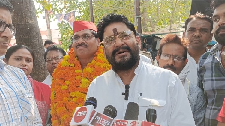 सपा प्रत्याशी दिनेश यादव के नामांकन में बोले विधायक