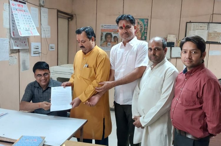 रामायण के अनादर के विरुद्ध लॉर्ड्स ऑफ द रिंग्स बार पर कार्यवाही की मांग हेतु सौंपा ज्ञापन