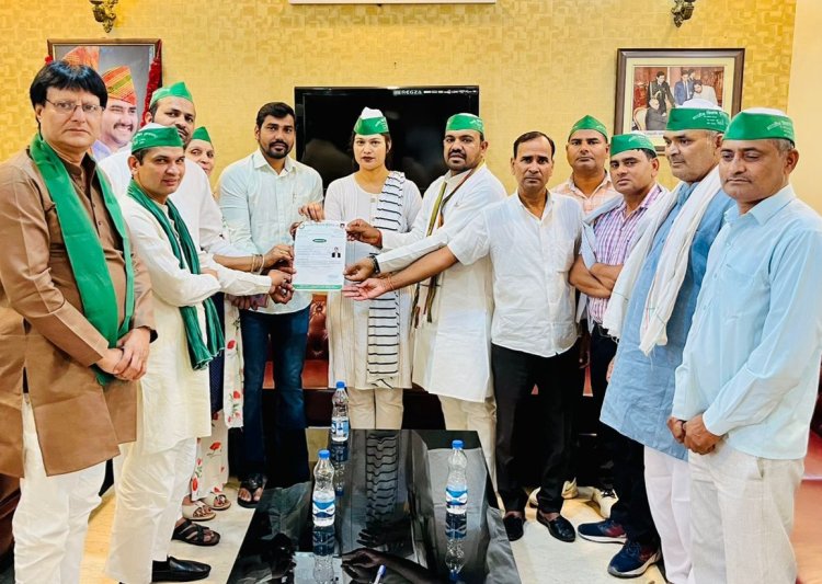 नोएडा प्राधिकरण के खिलाफ लोगों में आक्रोश - डॉ विकास प्रधान