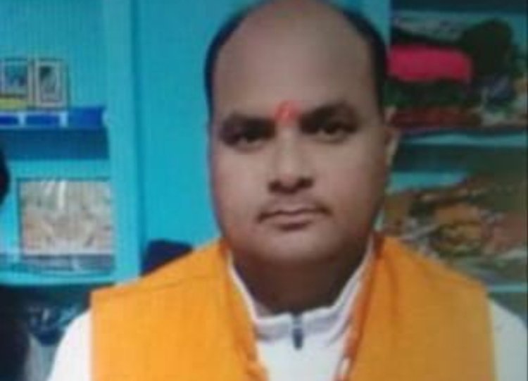 परिवारिक कलह से तंग आकर युवक ने ट्रेन के सामने कूदकर दी जान