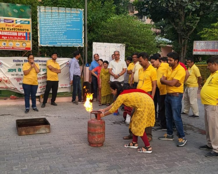 गुलमोहर एनक्लेव सोसाइटी में किया गया फायर मॉक ड्रिल
