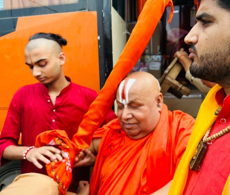 ये हैं सनातन धर्म के रक्षक तुलसी पीठाधीश्वर जगतगुरु स्वामी  रामभद्राचार्य जी महाराज