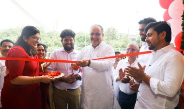 उ.प्र. के भाजपा अध्यक्ष भूपेंद्र चौधरी ने एमआरएफ के टायर व सर्विस सेंटर का किया उद्घाटन