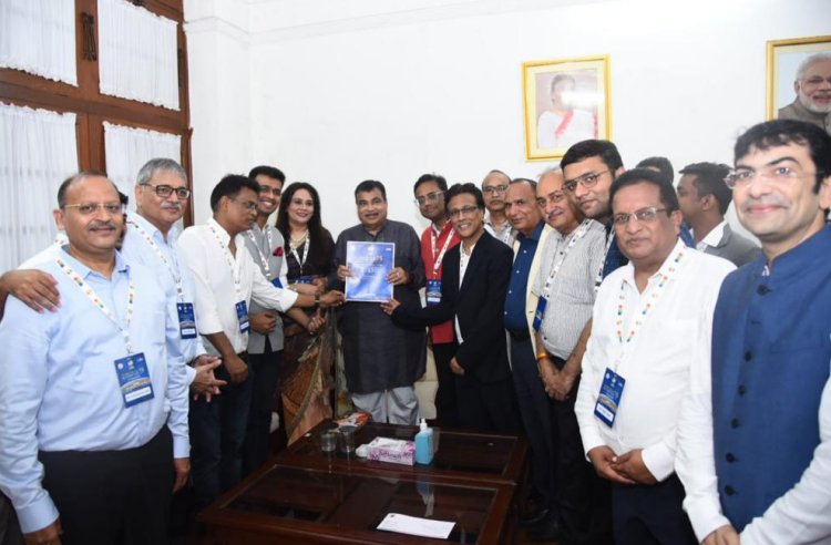 JITO नॉर्थज़ोन के सदस्यों ने स्पीकर ओम बिरला और मंत्री नितिन गडकरी से की मुलाक़ात