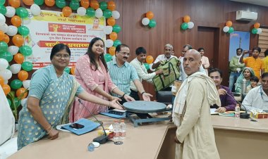 विश्वकर्मा श्रम सम्मान योजनान्तर्गत विभिन्न ट्रेड के लाभार्थियों को हुआ टूलकिट वितरण 