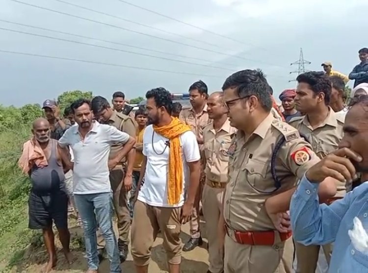 नहर के किनारे संदिग्ध परिस्थितियों में मिला शव, हत्या की आशंका 