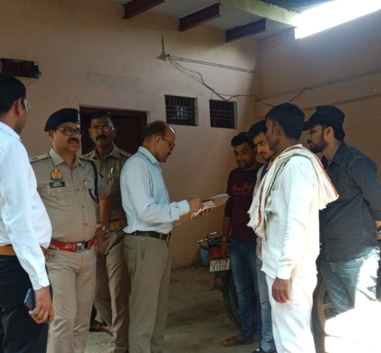 आरटीओ कार्यालय पर औचक छापेमारी से मचा हड़कंप , दलाल हुए फुर्र