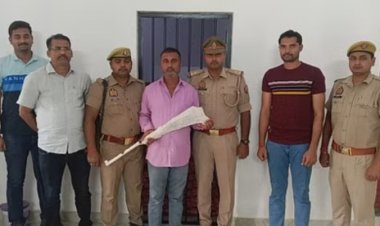 चर्चित देवरिया कांड का मुख्य आरोपी रायफल के साथ गिरफ्तार 