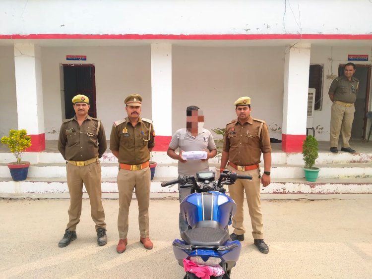 चोरी की मोटर साइकिल और अवैध तमंचा संग एक को दुल्लहपुर पुलिस ने किया गिरफ्तार