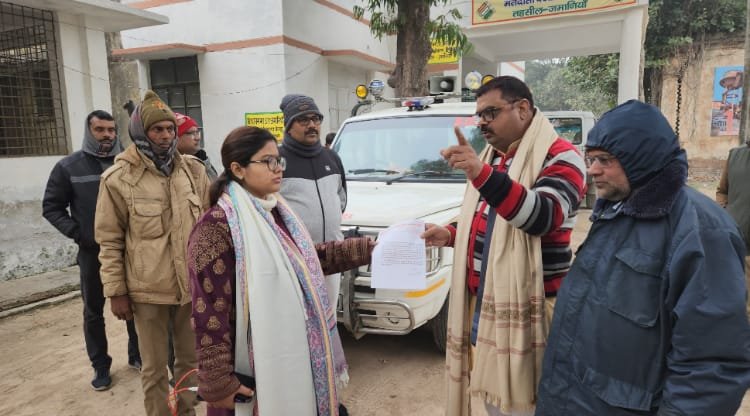 बालू माफियाओं पर कहर बनकर टूट पड़े जिलाध्यक्ष राजकुमार सिंह 