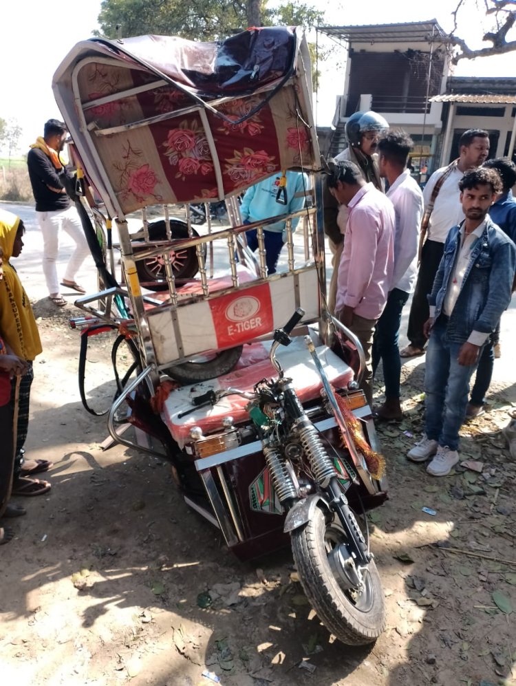 रोडवेज ने ई रिक्से में मारा टक्कर, एक युवती घायल