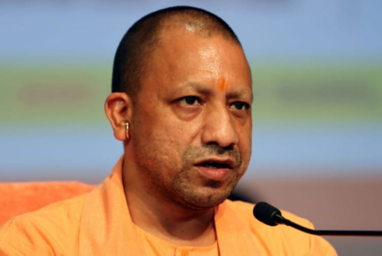 गाजीपुर -  सीएम योगी का बड़ा फैसला...यूपी पुलिस सिपाही भर्ती परीक्षा रद्द
