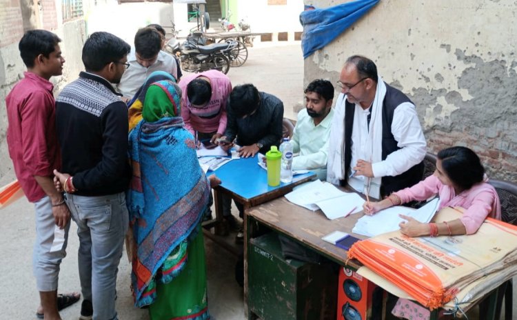 युवा शक्ति - वाईएसएस फाउंडेशन ने काशीराम कॉलोनी सदरपुर में लगाया पीएम सूर्य घर योजना कैंप 