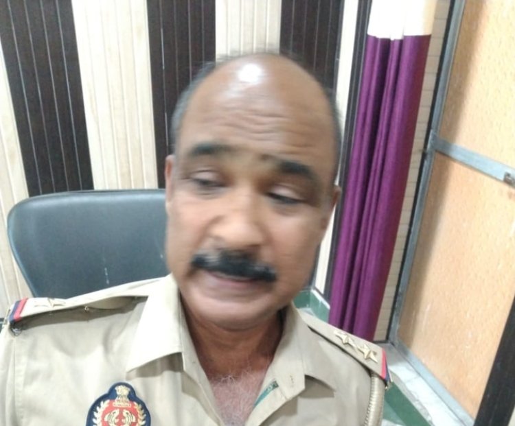 दरोगा को रंगेहाथ रिश्वत लेते एंटीकरप्शन टीम ने किया गिरफ्तार 