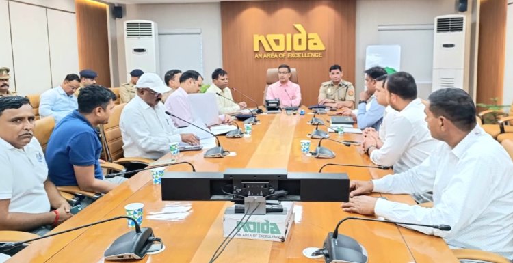 भाकियू मंच के 21 सदस्य प्रतिनिधि मंडल नोएडा प्राधिकरण के  सीईओ डा. लोकेश एम. से मुलाकात