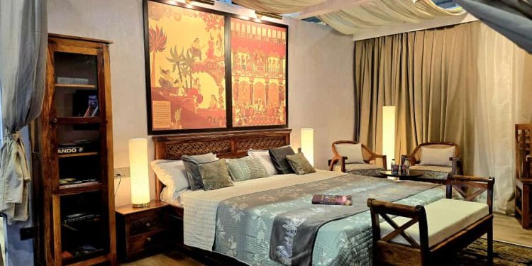 आर्किटेक्ट हरीश ने इंडिया इंटरनेशनल हॉस्पिटैलिटी एक्सपो 2024 में होटल मॉकअप रूम का अनावरण किया