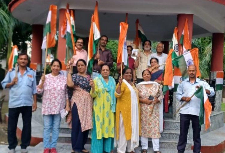 एक दीप शहीदों के नाम, निकाली तिरंगा यात्रा