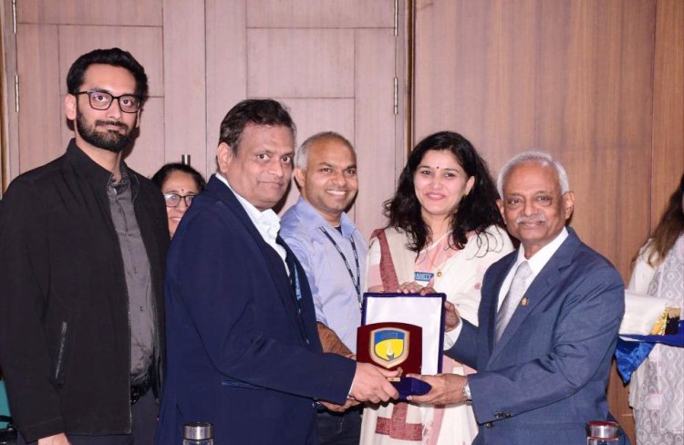 एमिटी हाइड्रोजन मिशन में सहयोग की संभावनाओ पर चर्चा करने आया एरॉक्स नाइजेन इक्वीपमेंट का प्रतिनिधिमंडल